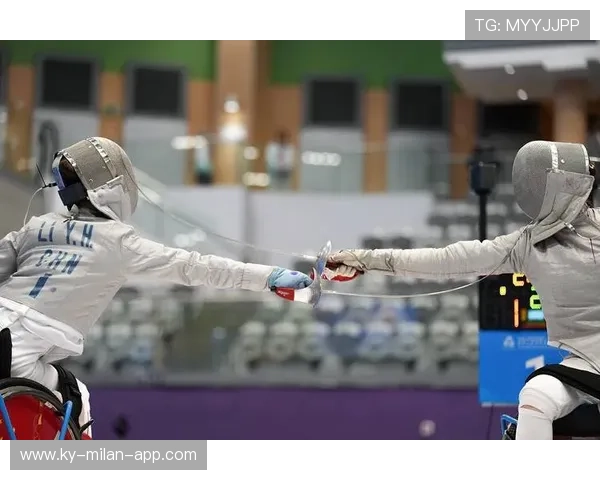 佩剑快速突击一触即中：用速度与精准书写剑道新篇章