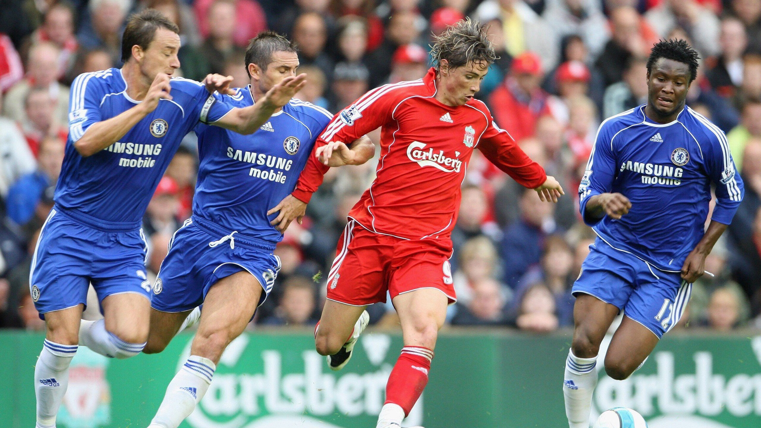 米兰体育官网-从巴萨低谷走来，登贝莱金球之路感人肺腑，达成巴萨百场里程碑 登贝莱晒出纪念版球衣庆祝